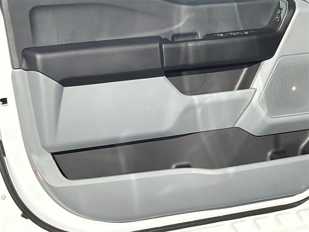 Thumbnail: 2025 Ford F-350 - 21