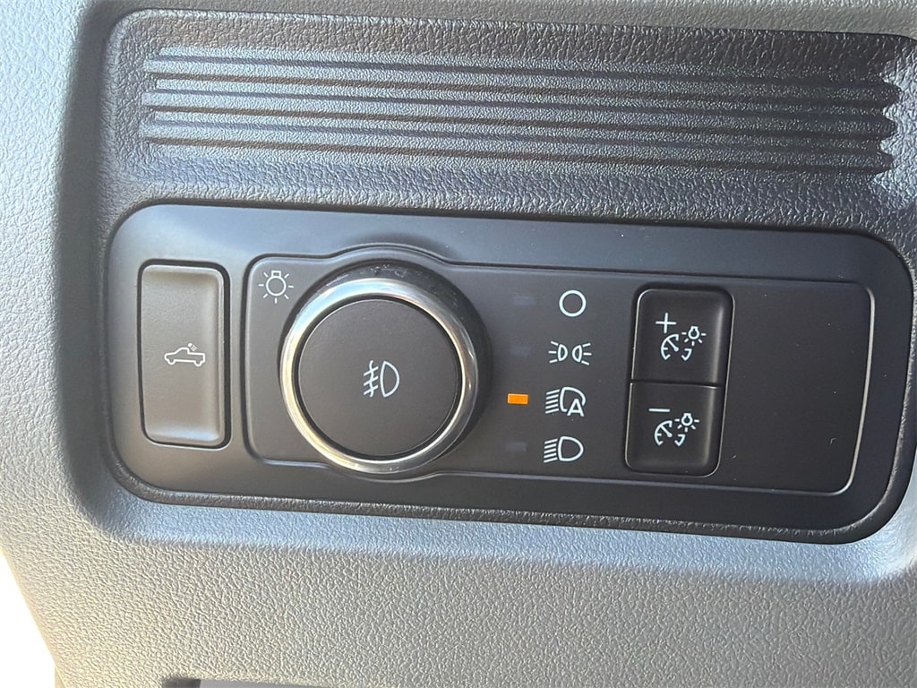 Thumbnail: 2025 Ford F-350 - 30