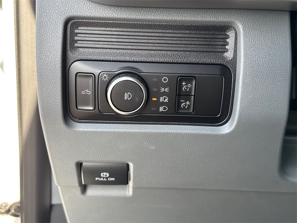 Thumbnail: 2025 Ford F-350 - 30