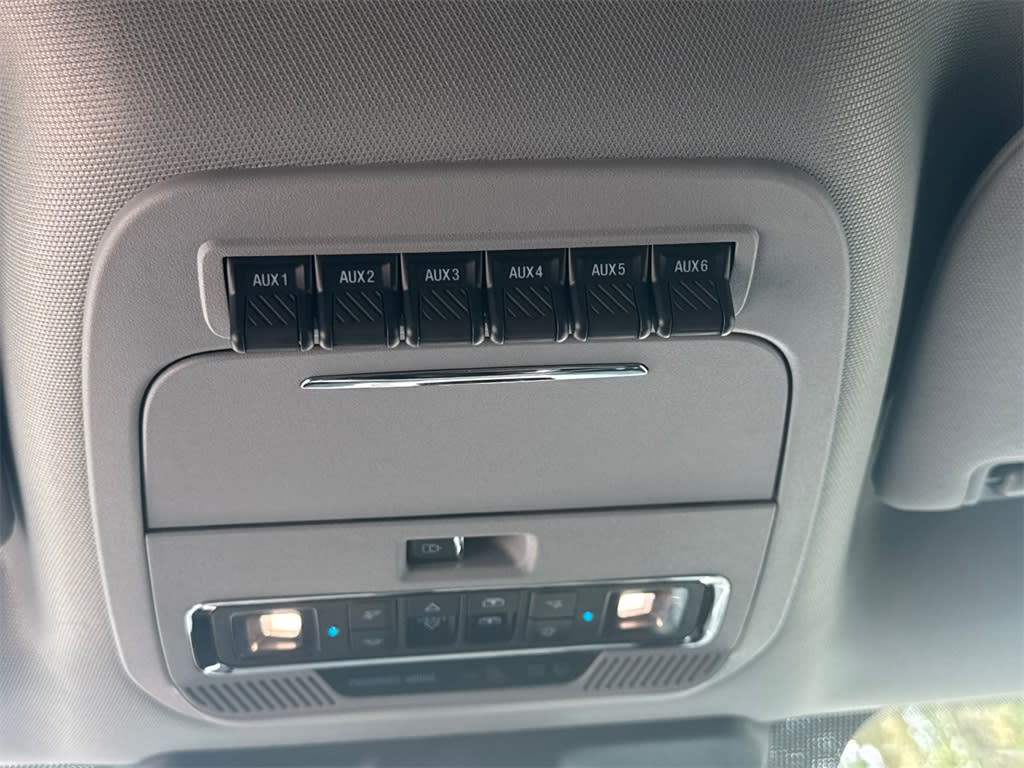 Thumbnail: 2025 Ford F-350 - 34