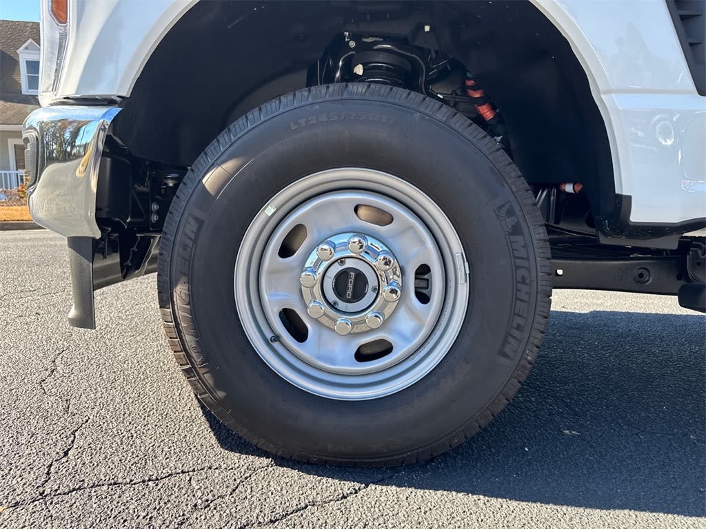 Thumbnail: 2025 Ford F-350 - 8