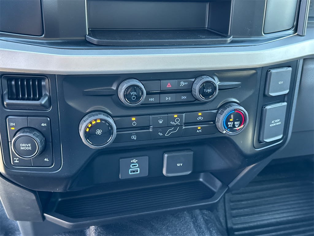 Thumbnail: 2025 Ford F-350 - 29