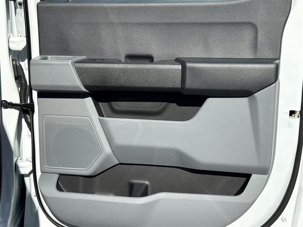 Thumbnail: 2025 Ford F-350 - 23