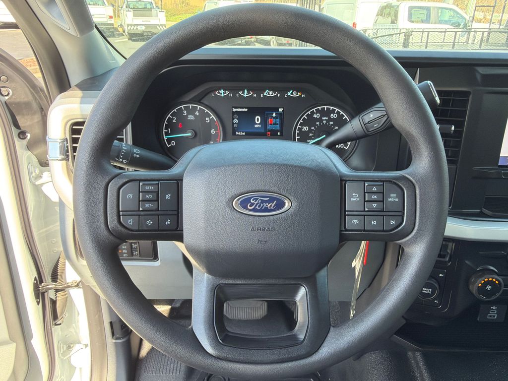 Thumbnail: 2025 Ford F-350 - 51