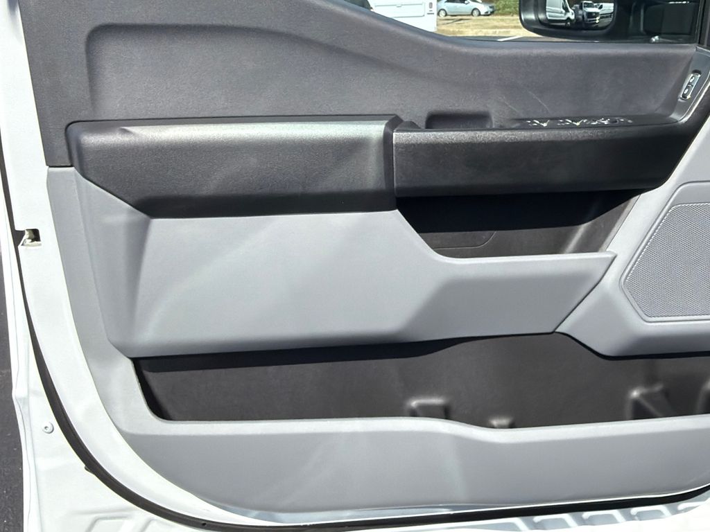 Thumbnail: 2025 Ford F-350 - 22