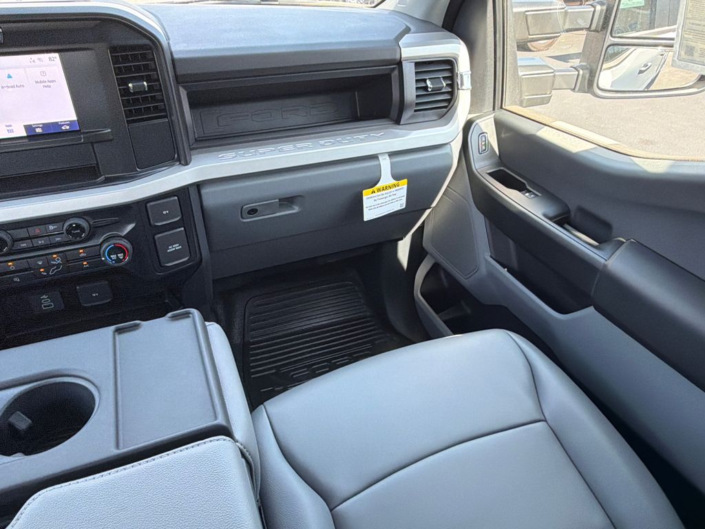 Thumbnail: 2025 Ford F-350 - 12