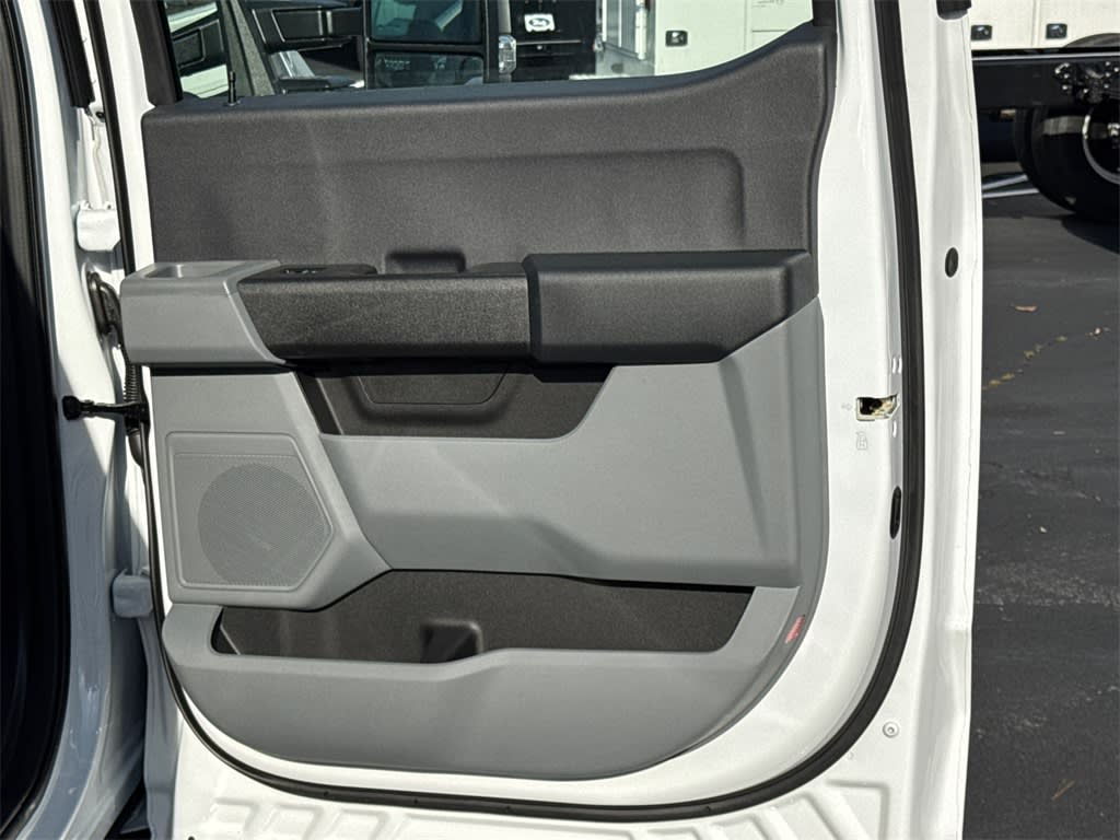 Thumbnail: 2026 Ford F-350 - 22