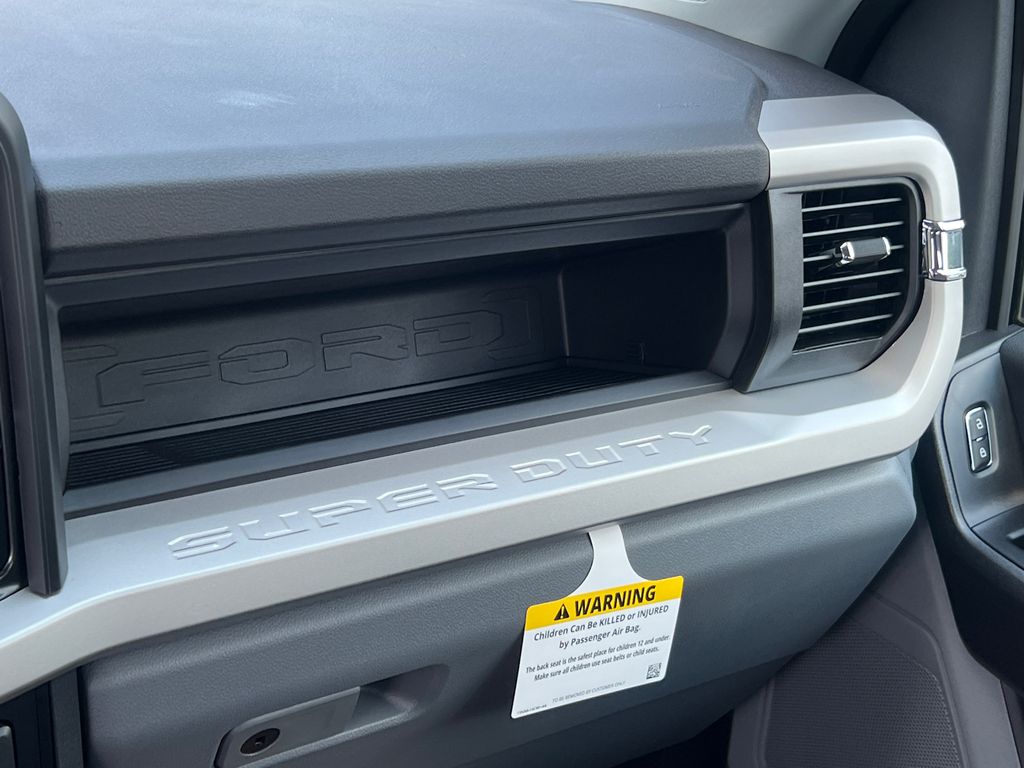 Thumbnail: 2025 Ford F-350 - 17
