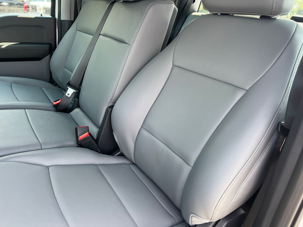 Thumbnail: 2025 Ford F-350 - 11