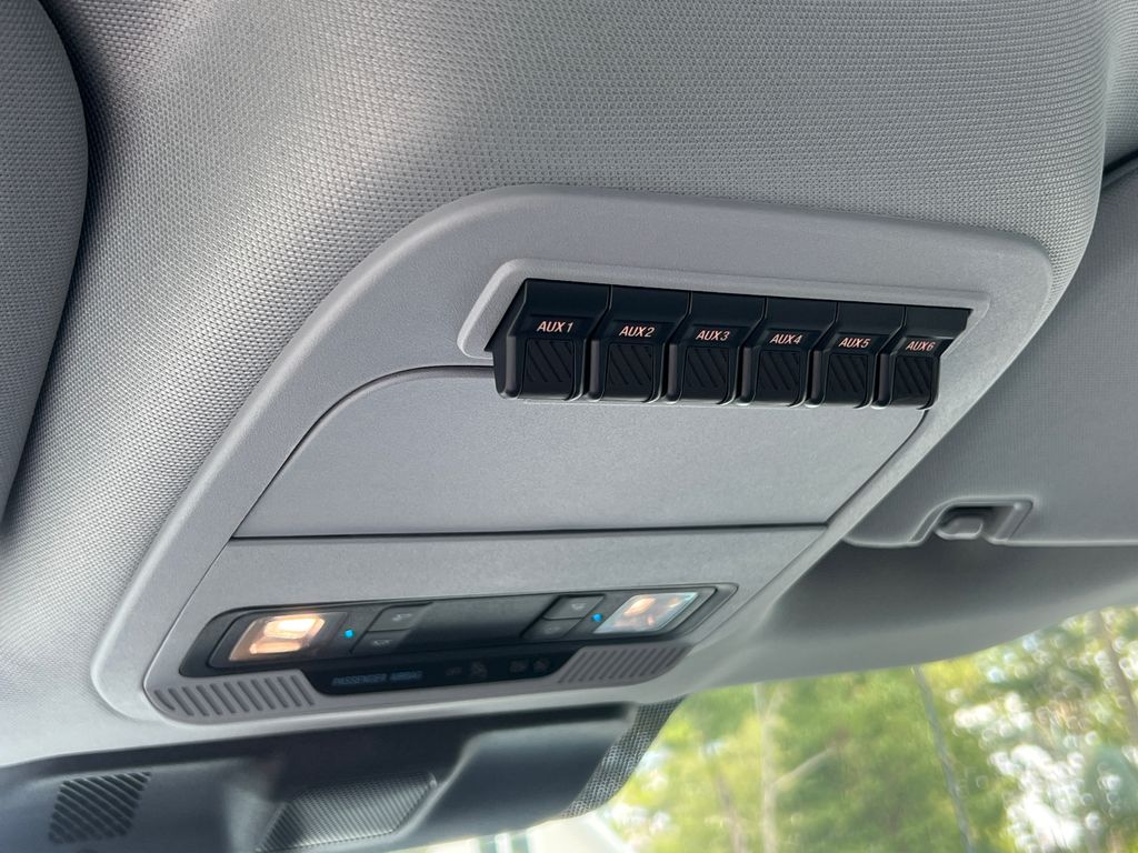 Thumbnail: 2025 Ford F-350 - 29