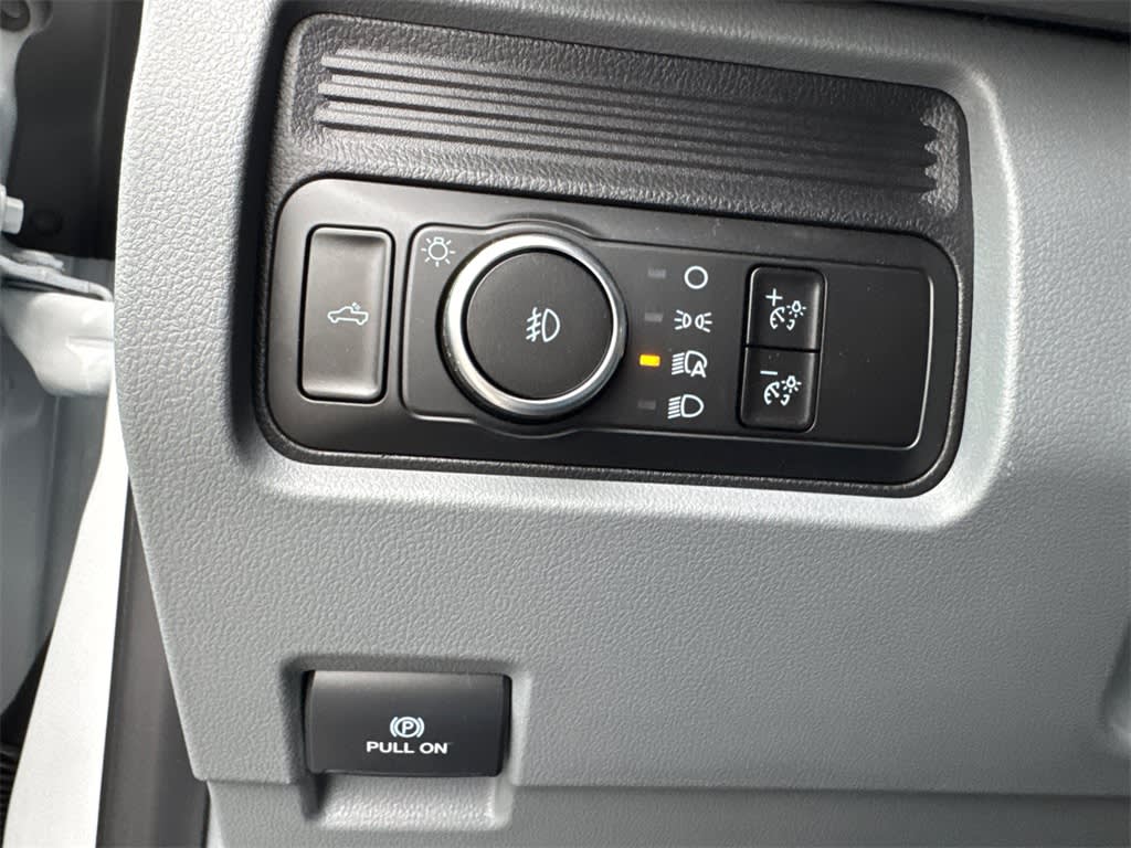 Thumbnail: 2025 Ford F-350 - 30