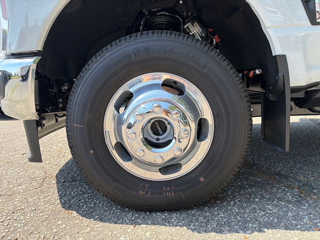 Thumbnail: 2026 Ford F-350 - 7