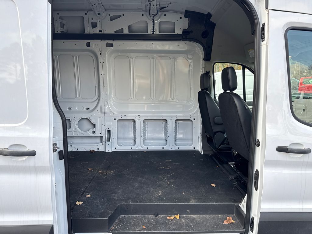 Thumbnail: 2024 Ford Transit Series - 22
