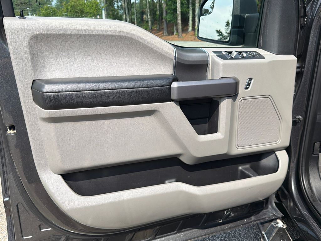 Thumbnail: 2020 Ford F-150 - 21