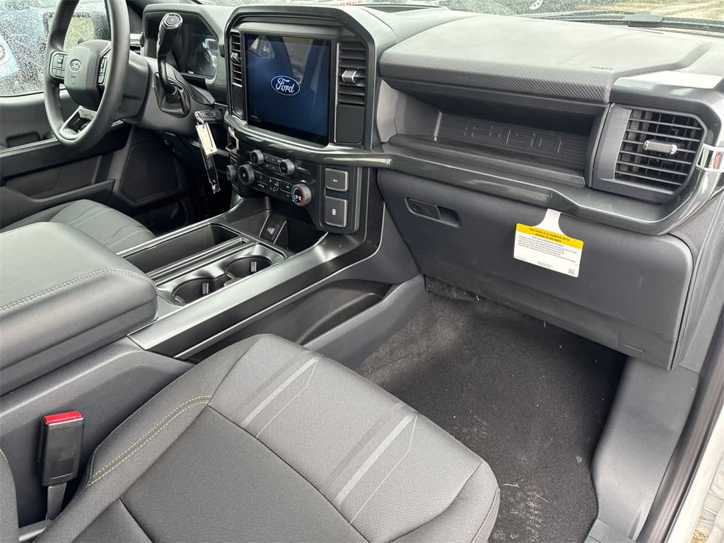 2025 Ford F-150 STX 2