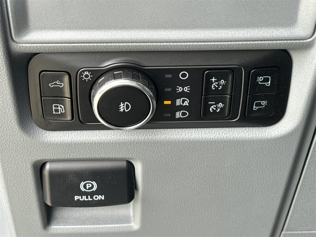 2025 Ford F-150 XLT 34