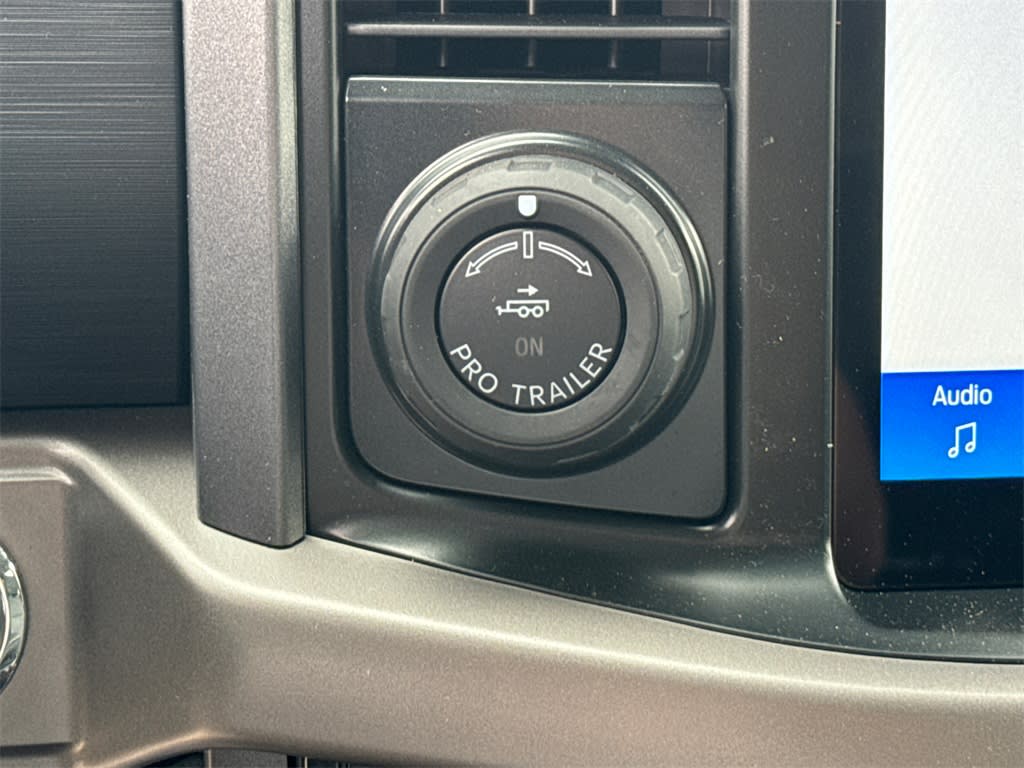 2025 Ford F-150 XLT 32