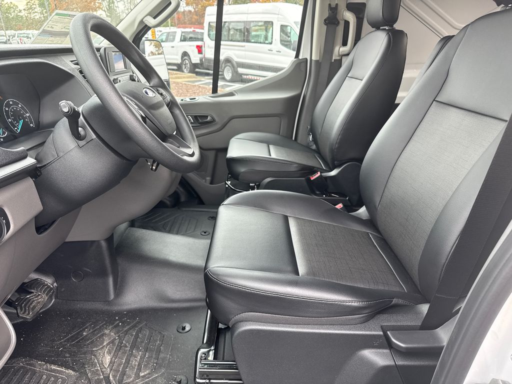 Thumbnail: 2025 Ford Transit Series - 7
