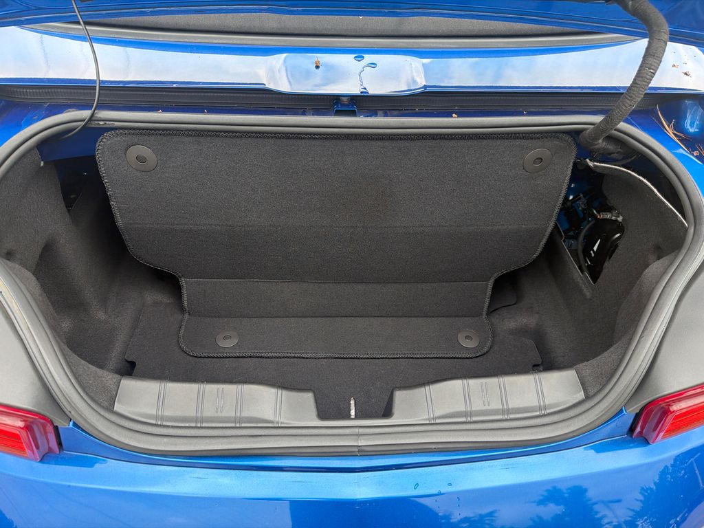 Thumbnail: 2017 Chevrolet Camaro - 15