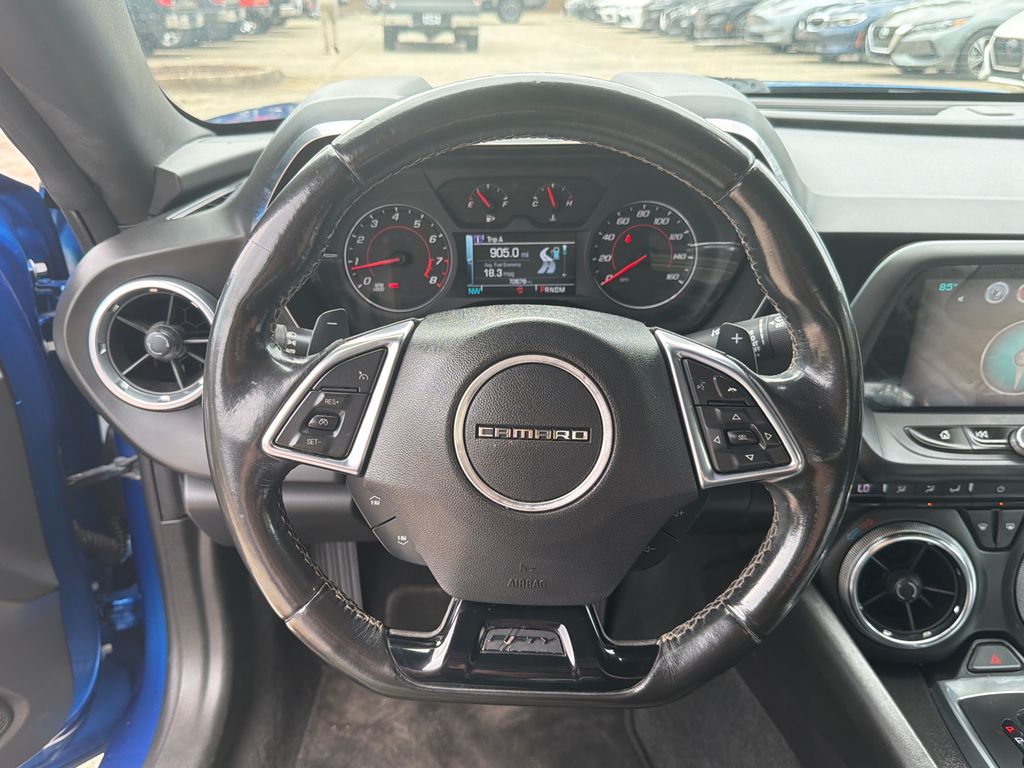 Thumbnail: 2017 Chevrolet Camaro - 8