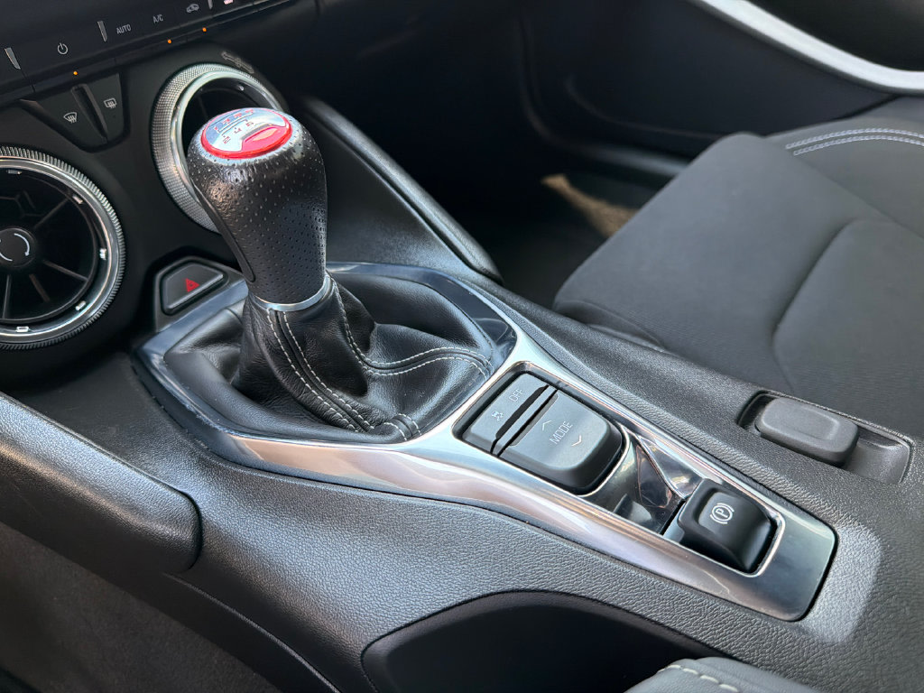 Thumbnail: 2023 Chevrolet Camaro - 27