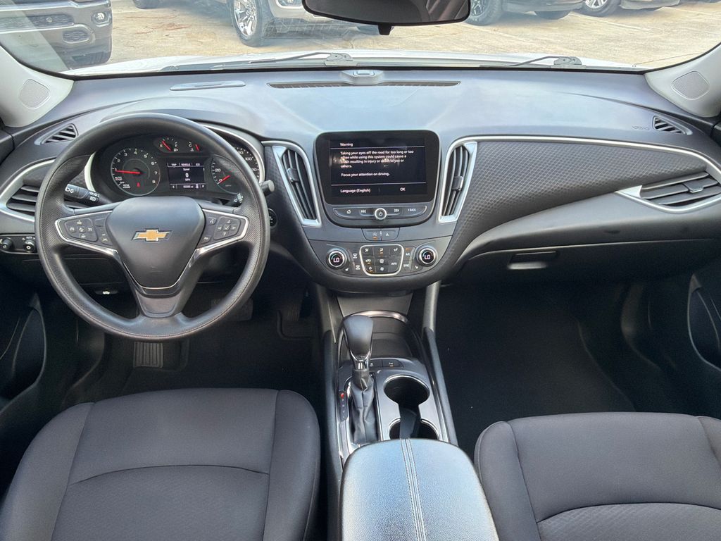 Thumbnail: 2024 Chevrolet Malibu - 8