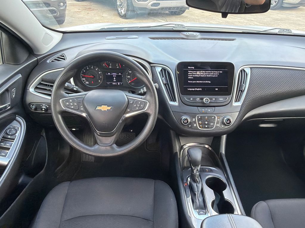 Thumbnail: 2024 Chevrolet Malibu - 12