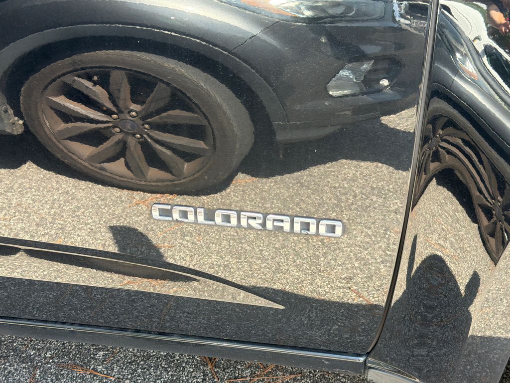 Thumbnail: 2020 Chevrolet Colorado - 9