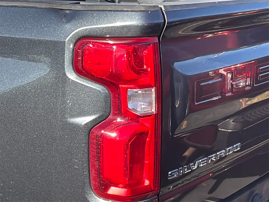 Thumbnail: 2019 Chevrolet Silverado 1500 - 11