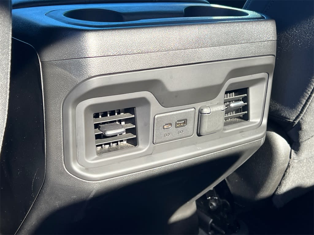 Thumbnail: 2021 Chevrolet Silverado 1500 - 26