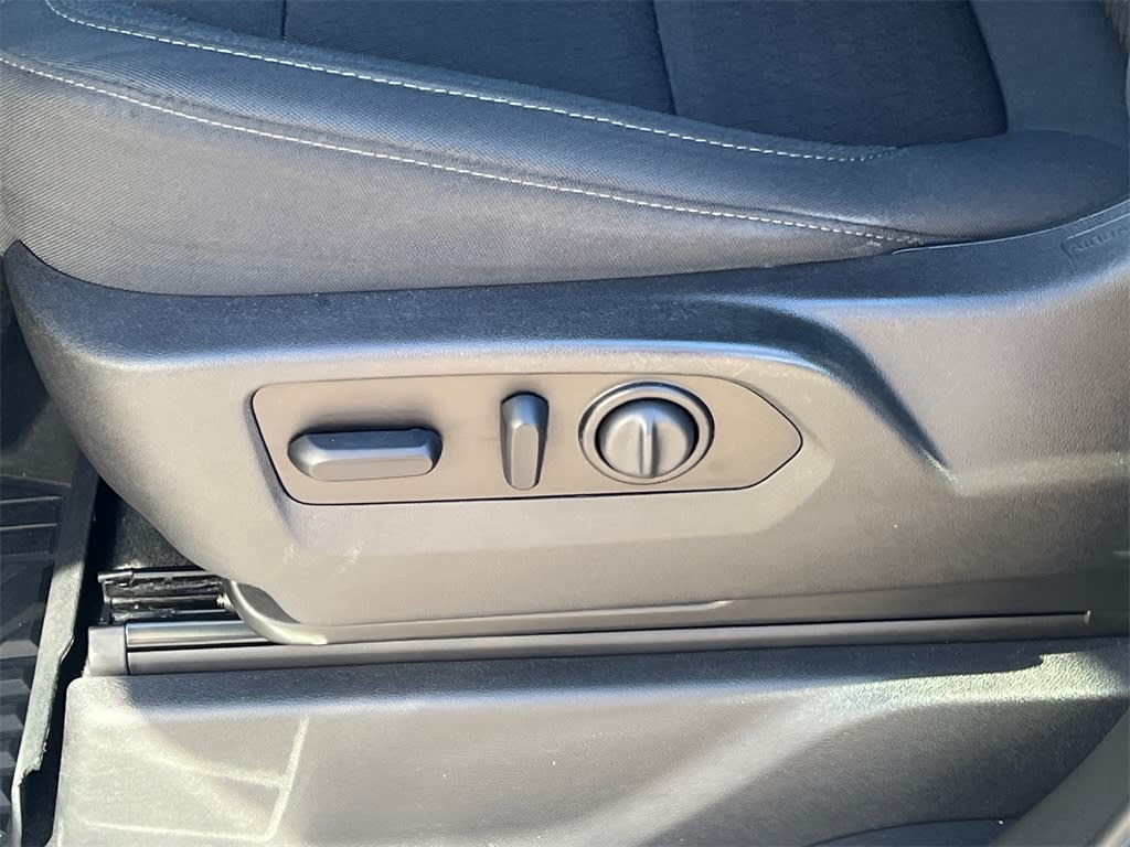 Thumbnail: 2021 Chevrolet Silverado 1500 - 23