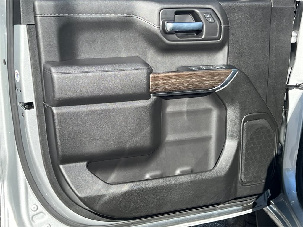 Thumbnail: 2021 Chevrolet Silverado 1500 - 24