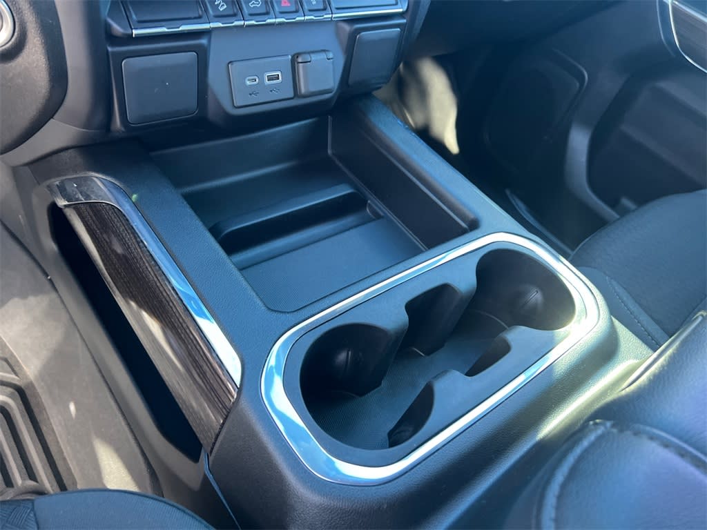 Thumbnail: 2021 Chevrolet Silverado 1500 - 16