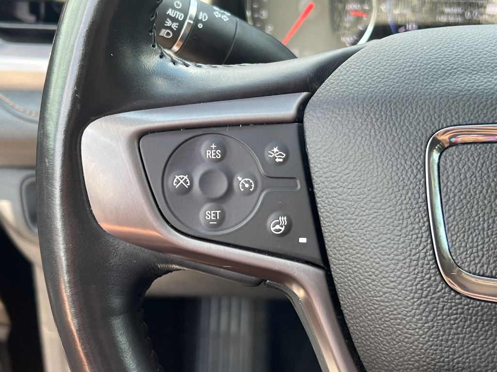 Thumbnail: 2022 GMC Acadia - 29