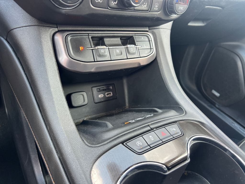 Thumbnail: 2022 GMC Acadia - 34