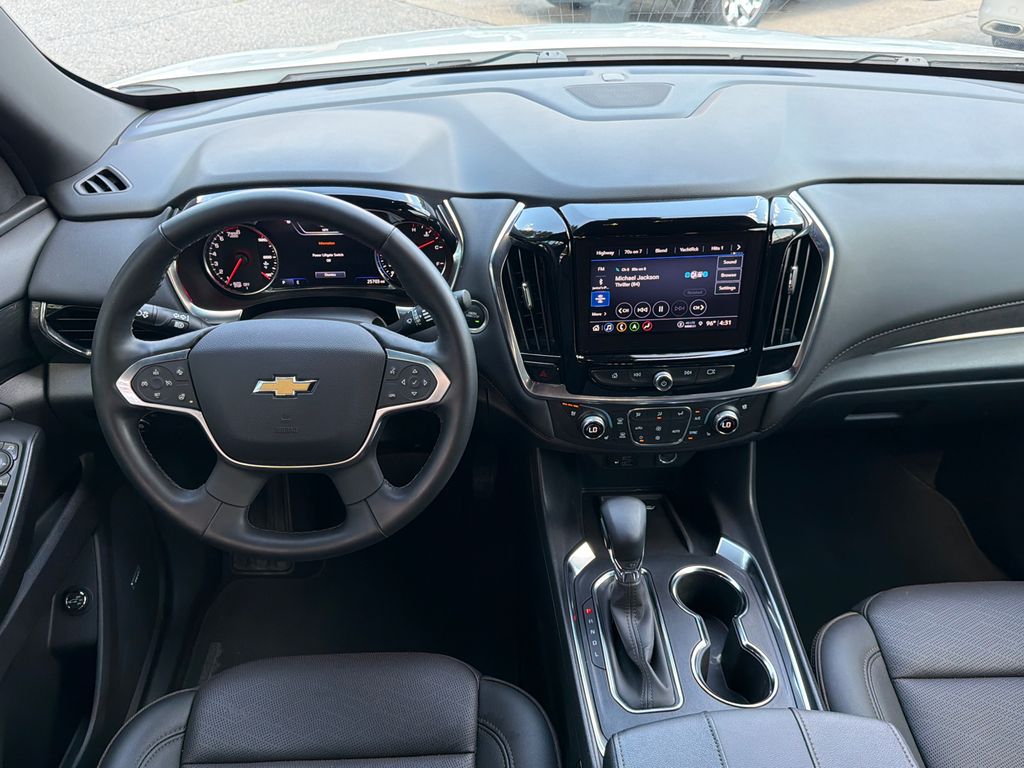 Thumbnail: 2024 Chevrolet Traverse - 12