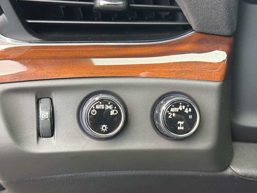 Thumbnail: 2020 Cadillac Escalade - 33