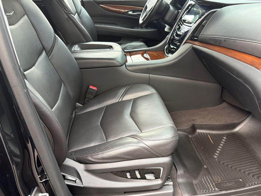 Thumbnail: 2020 Cadillac Escalade - 10