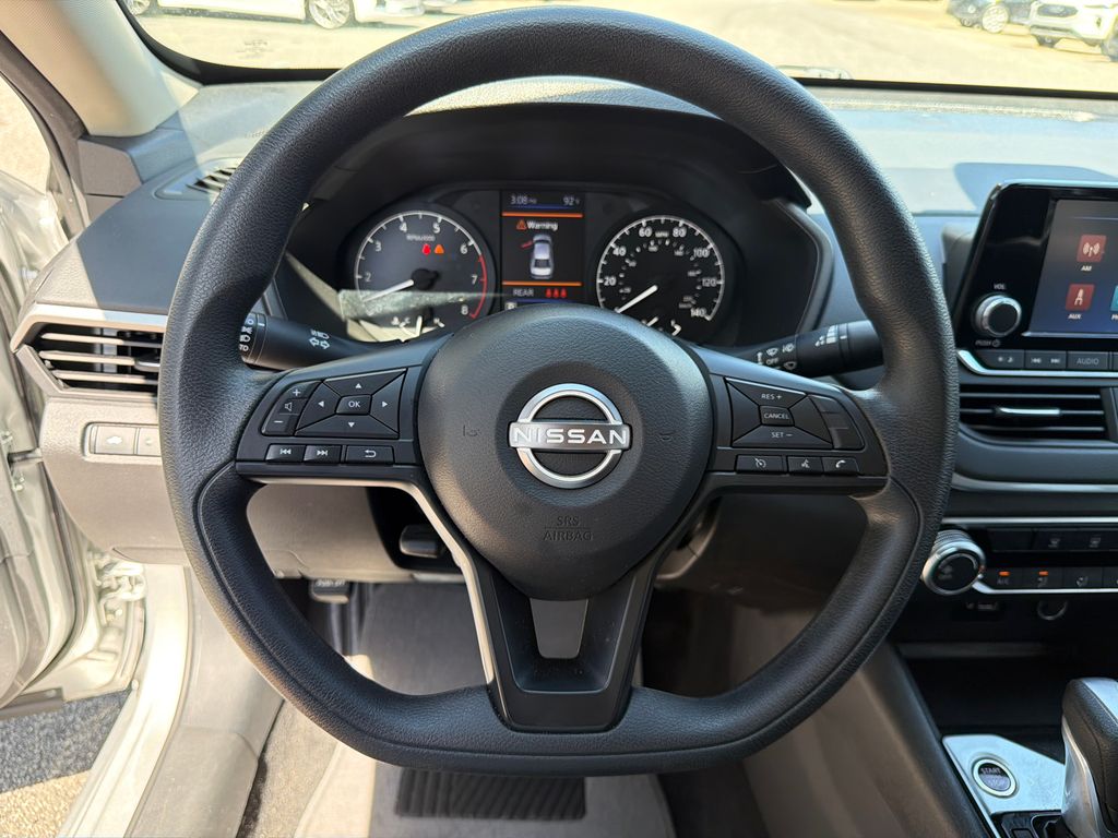 Thumbnail: 2023 Nissan Altima - 12