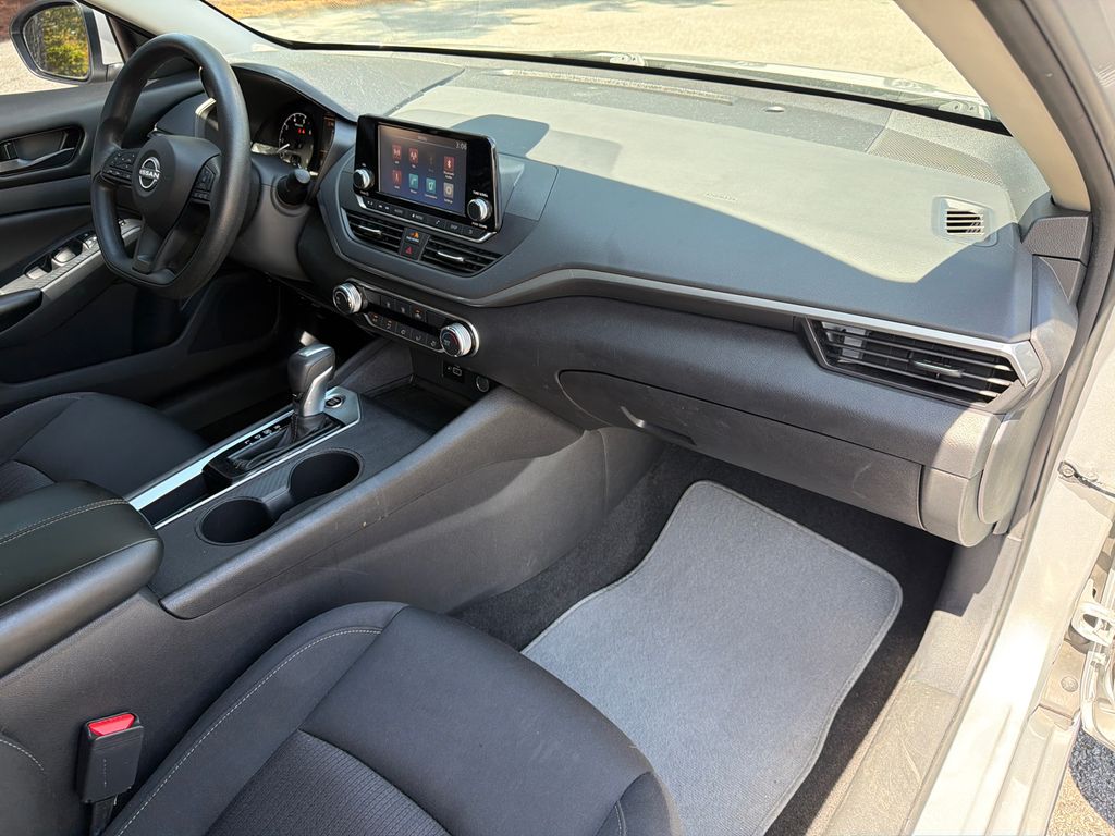 Thumbnail: 2023 Nissan Altima - 2