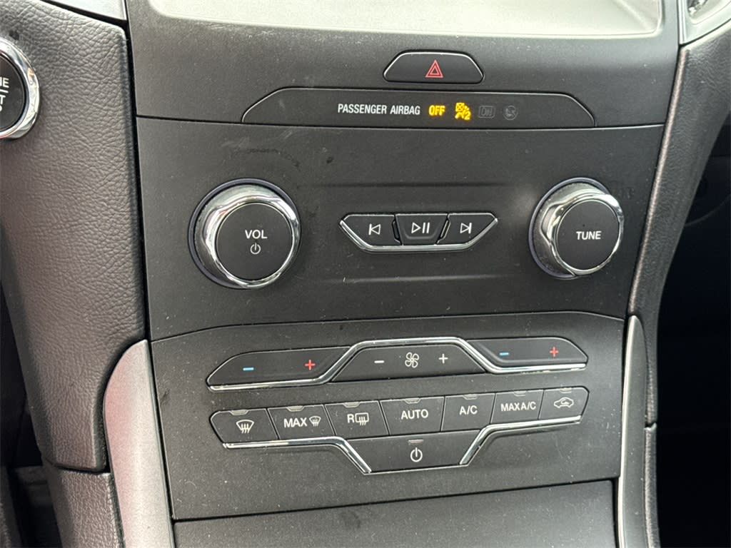 Thumbnail: 2020 Ford Edge - 29