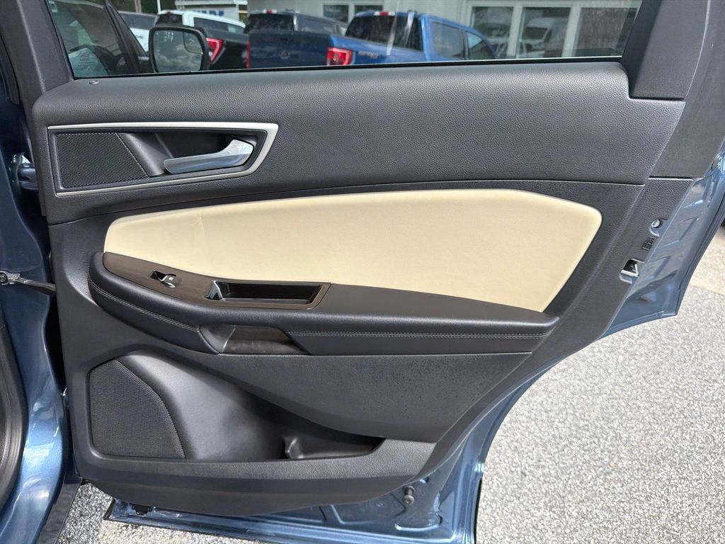 Thumbnail: 2018 Ford Edge - 23