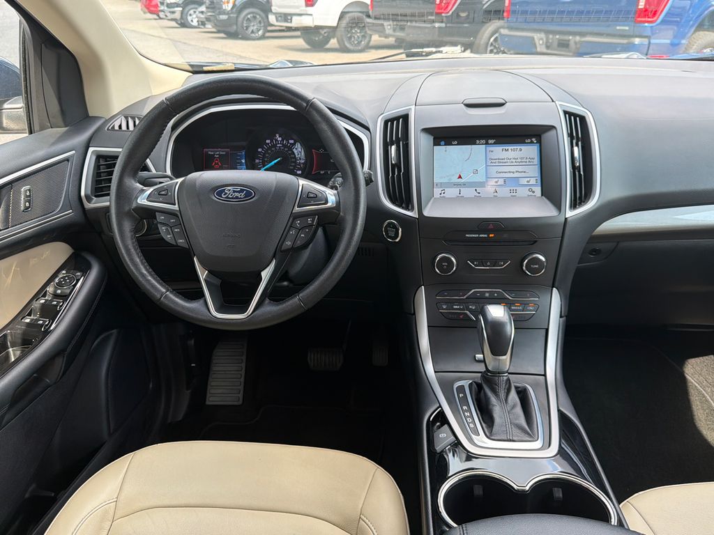 Thumbnail: 2018 Ford Edge - 12