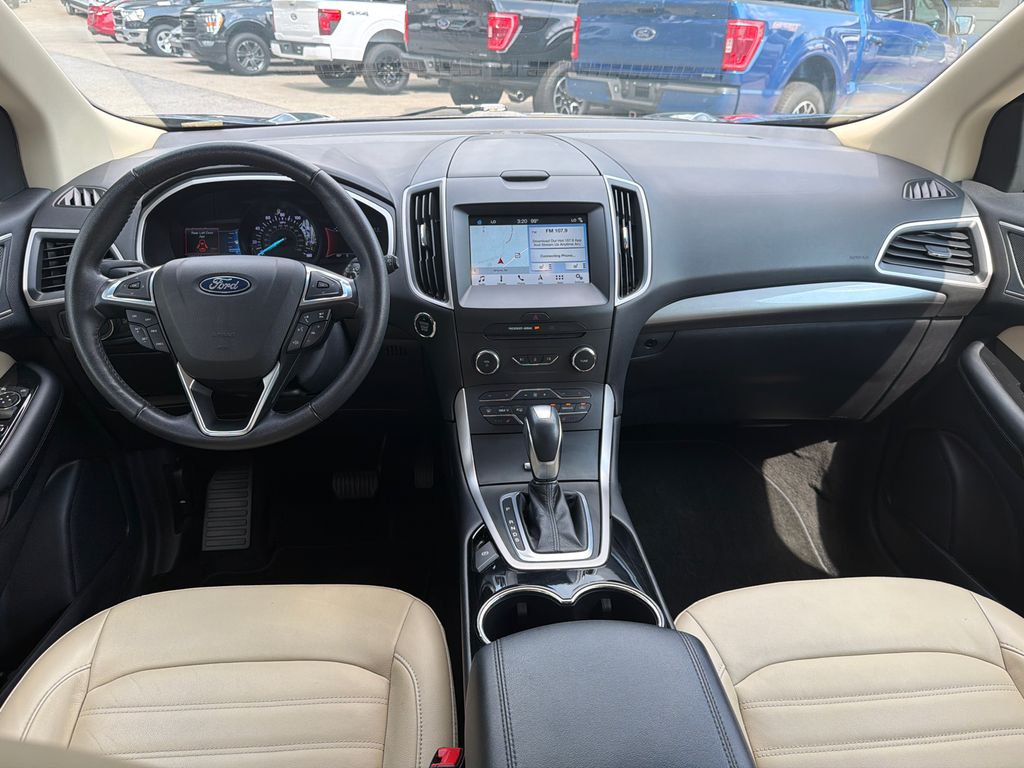 Thumbnail: 2018 Ford Edge - 8