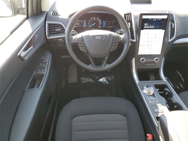 2024 Ford Edge SE 3