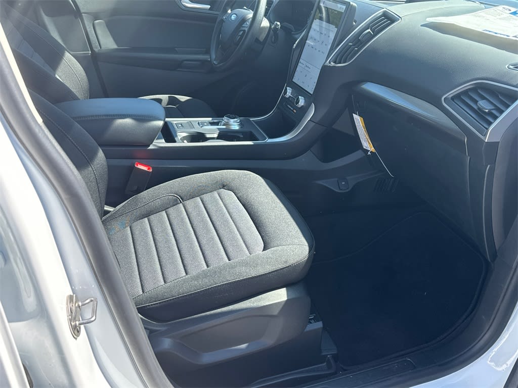 Thumbnail: 2024 Ford Edge - 11