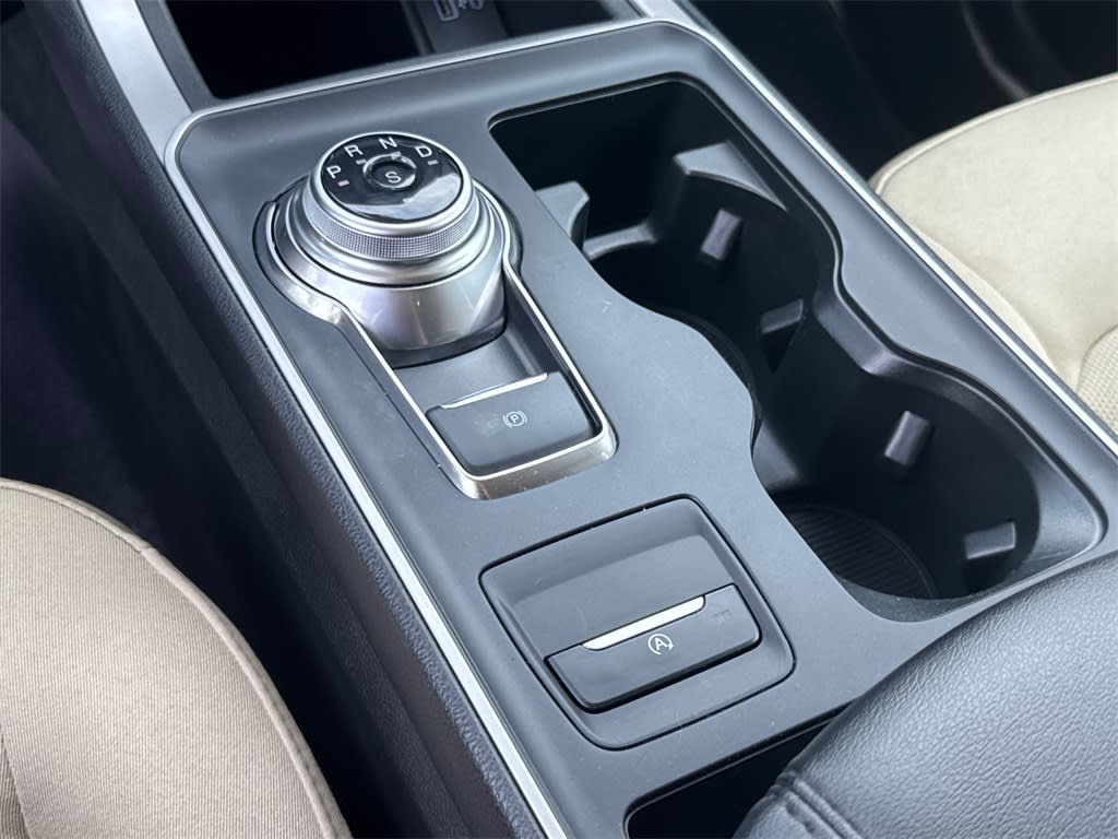 Thumbnail: 2024 Ford Edge - 16