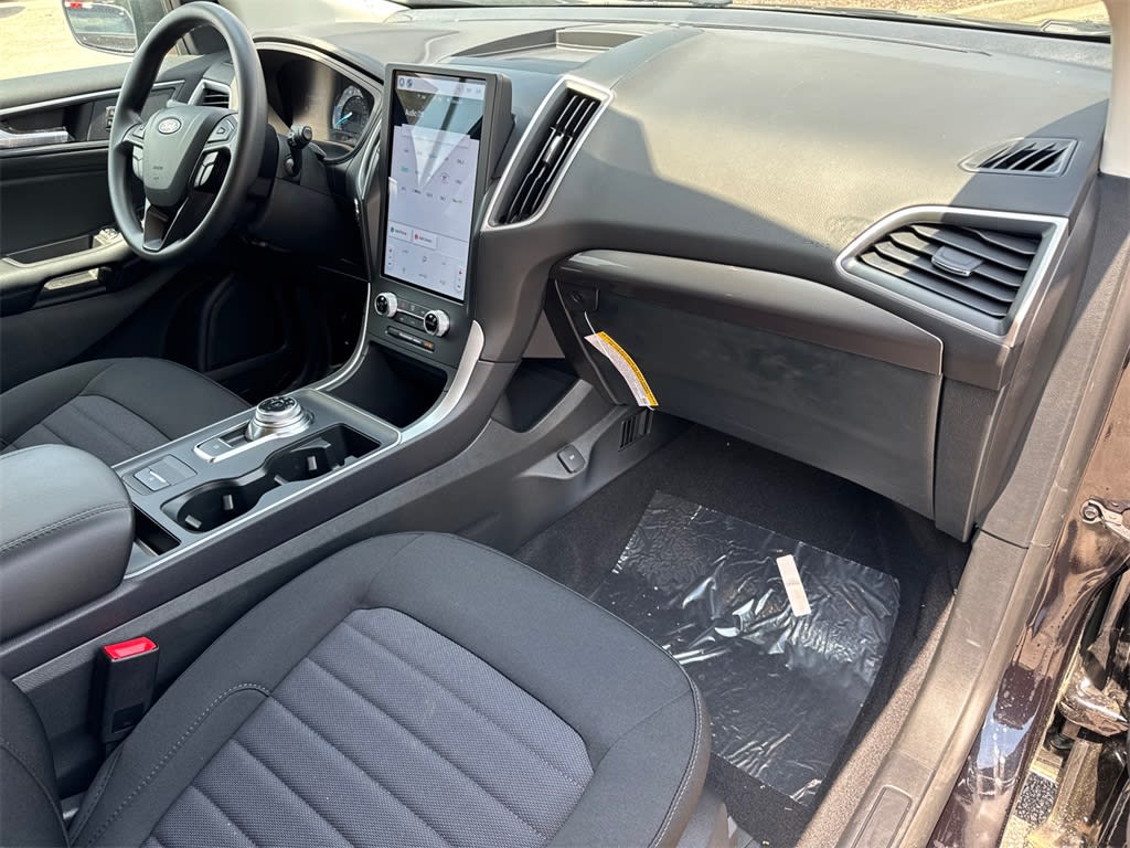 Thumbnail: 2024 Ford Edge - 2