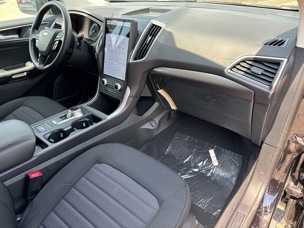Thumbnail: 2024 Ford Edge - 2