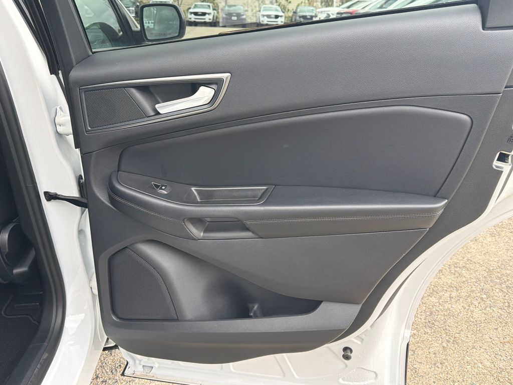 Thumbnail: 2024 Ford Edge - 22